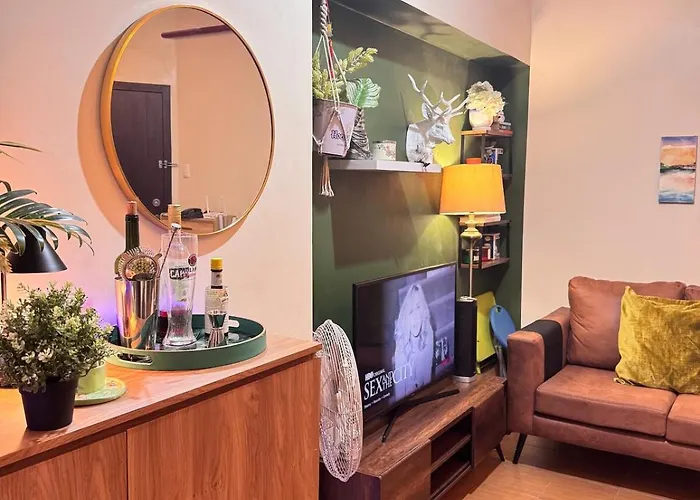 Apartment Urban Escape For & Your Pet Manila