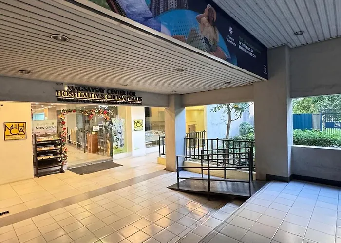 Urban Escape For & Your Pet * Manila
